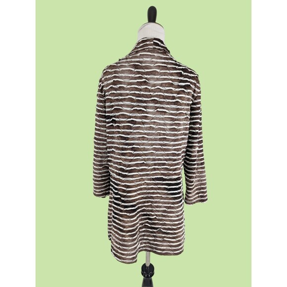 Frank Lyman Cardigan Top 16 Crinkle Ruffle Tan Open Front PLus Size Stretch - Picture 2 of 5